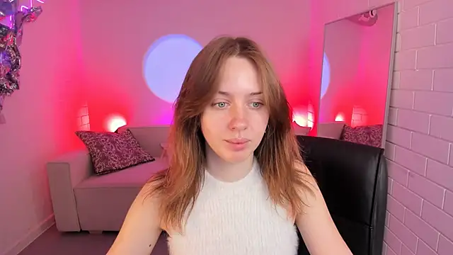Snapshot of MeganClapp chatting on May 6, 2026, 5:22 am MeganClapp online show from May 6, 2026, 5:22 am