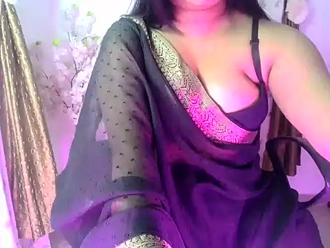 Snapshot of Rani_015 chatting on April 5, 2026, 7:31 pm Rani 015 online show from April 5, 2026, 7:31 pm