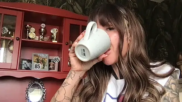 GoddessBetty online show from April 3, 2026, 12:55 pm