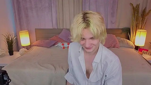 Snapshot of JameMilann chatting on April 23, 2026, 6:20 am JameMilann online show from April 23, 2026, 6:20 am