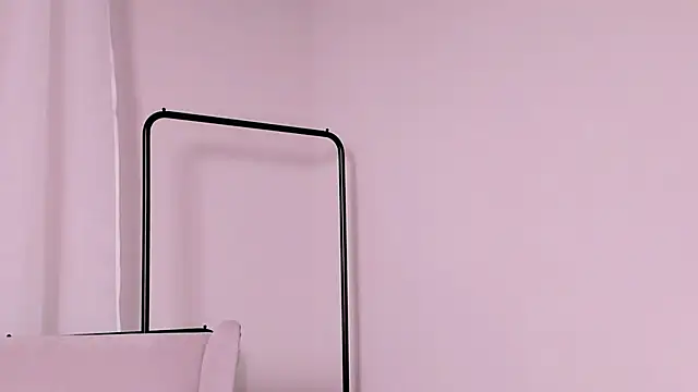 Snapshot of SadeHowen chatting on April 9, 2026, 6:25 pm SadeHowen online show from April 9, 2026, 6:25 pm