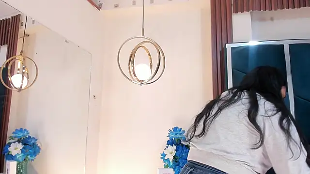 AprilMiiller online show from May 16, 2026, 12:59 pm