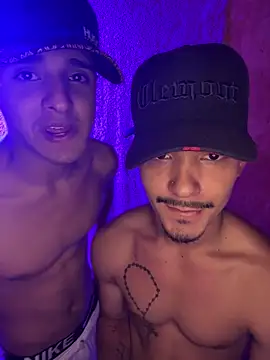 Snapshot of Cuteathleticboys chatting on April 18, 2026, 1:08 am Cuteathleticboys online show from April 18, 2026, 1:08 am