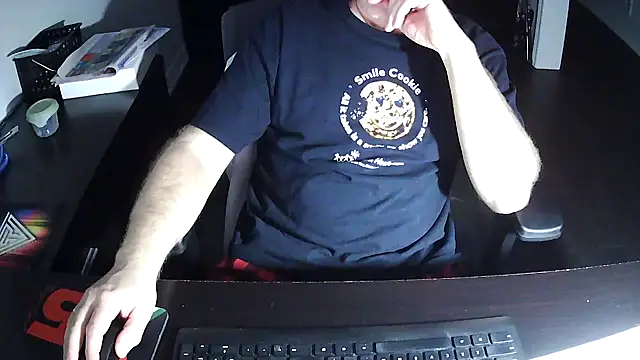 Shalun2000 online show from May 3, 2026, 3:00 am