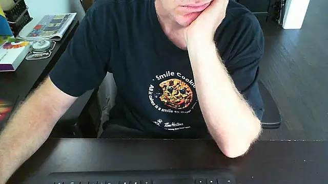 Shalun2000 online show from June 20, 2026, 4:34 pm