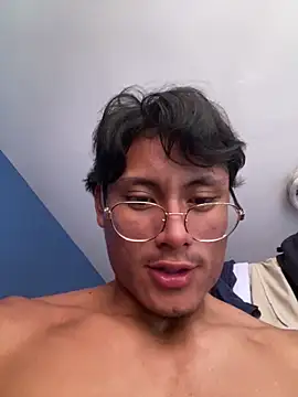 cachero0224 online show from April 19, 2026, 5:58 pm