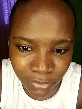 Snapshot of ZaraSavage111 chatting on April 7, 2026, 12:29 pm ZaraSavage111 online show from April 7, 2026, 12:29 pm