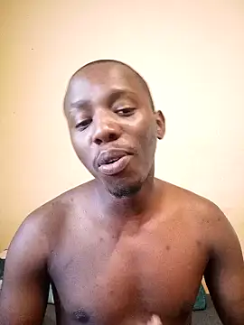 Snapshot of MaskedWithCum chatting on August 4, 2026, 5:12 am MaskedWithCum online show from August 4, 2026, 5:12 am