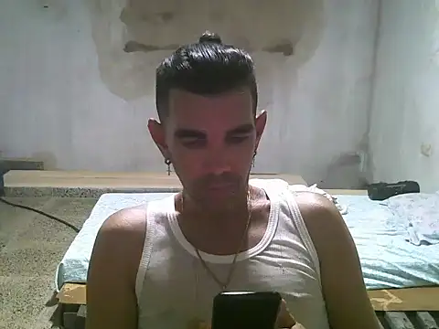 Snapshot of Brian8969 chatting on April 8, 2026, 12:45 am Brian8969 online show from April 8, 2026, 12:45 am