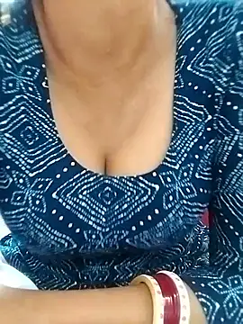 Snapshot of Alisha-sexy chatting on April 13, 2026, 3:54 am Alisha-sexy online show from April 13, 2026, 3:54 am