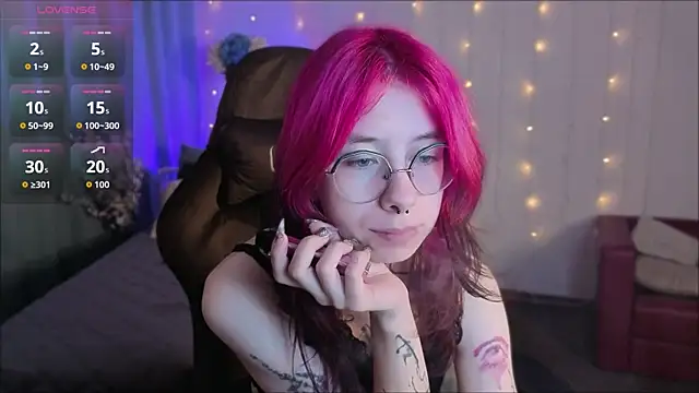 Alice Nyx online show from July 30, 2026, 8:30 pm