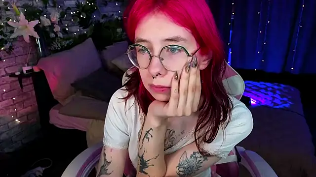 Alice Nyx online show from July 29, 2026, 8:41 pm