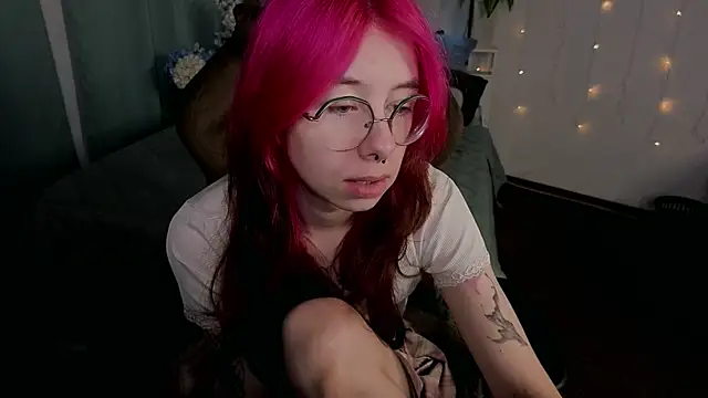 Alice Nyx online show from August 2, 2026, 8:39 pm