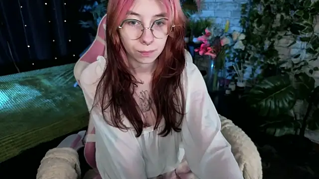 Alice Nyx online show from July 6, 2026, 8:22 pm
