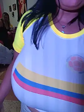 Snapshot of SerenaDupont_ chatting on June 17, 2026, 11:25 pm SerenaDupont online show from June 17, 2026, 11:25 pm