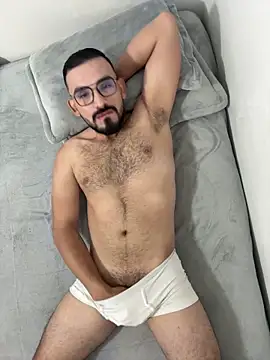 Snapshot of big_bearman chatting on April 23, 2026, 1:23 am big bearman online show from April 23, 2026, 1:23 am
