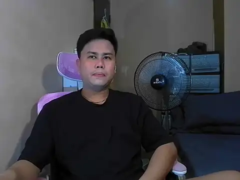 Snapshot of tipsy_butter chatting on May 17, 2026, 7:19 am tipsy butter online show from May 17, 2026, 7:19 am
