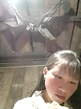 Snapshot of Yo-must chatting on April 4, 2026, 10:55 am Yo-must online show from April 4, 2026, 10:55 am