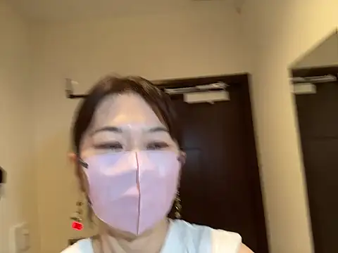 Snapshot of lemonade_madame chatting on May 9, 2026, 11:30 pm lemonade madame online show from May 9, 2026, 11:30 pm