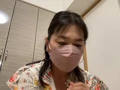Snapshot of lemonade_madame chatting on July 19, 2026, 1:30 pm lemonade madame online show from July 19, 2026, 1:30 pm