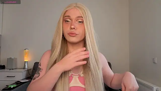 Alena dubai  online show from April 9, 2026, 2:34 pm