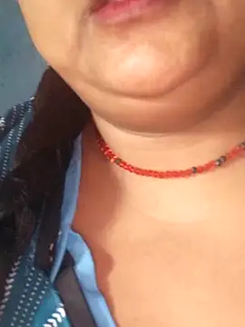 Snapshot of Desi_hot_bhabhi01 chatting on May 7, 2026, 4:50 am Desi hot bhabhi01 online show from May 7, 2026, 4:50 am