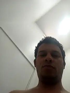 Snapshot of alberto_marques chatting on April 27, 2026, 11:30 am alberto marques online show from April 27, 2026, 11:30 am