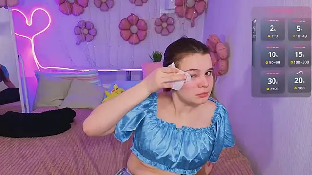 Kacey Love online show from April 18, 2026, 6:05 am