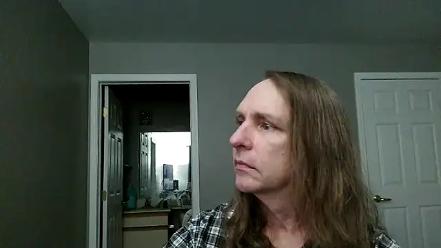 Magnus Luv online show from July 8, 2026, 12:13 am