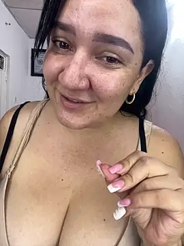 Fresita-12 online show from May 2, 2026, 2:50 am