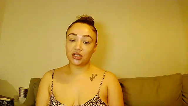 Theone T online show from April 27, 2026, 6:33 am