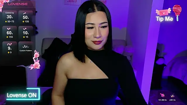 Snapshot of EvelynLeen_ chatting on May 23, 2026, 11:09 am EvelynLeen online show from May 23, 2026, 11:09 am