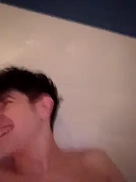 Thuuualvaritoohh online show from April 24, 2026, 7:38 pm