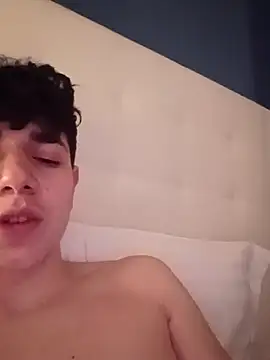 Thuuualvaritoohh online show from April 20, 2026, 10:00 pm