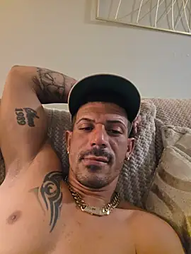 Snapshot of CubanFashion chatting on April 5, 2026, 5:58 am CubanFashion online show from April 5, 2026, 5:58 am