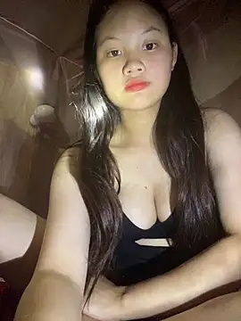 Snapshot of __Sunflower__ chatting on April 17, 2026, 2:09 pm Sunflower online show from April 17, 2026, 2:09 pm