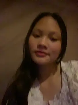 Snapshot of __Sunflower__ chatting on April 5, 2026, 6:31 am Sunflower online show from April 5, 2026, 6:31 am