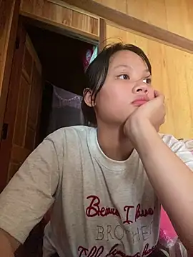 Snapshot of __Sunflower__ chatting on May 19, 2026, 8:32 am Sunflower online show from May 19, 2026, 8:32 am