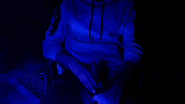 Snapshot of JuicyOnee chatting on April 5, 2026, 3:02 am JuicyOnee online show from April 5, 2026, 3:02 am