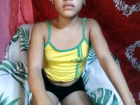 kiffy miley79 online show from June 3, 2026, 12:55 am