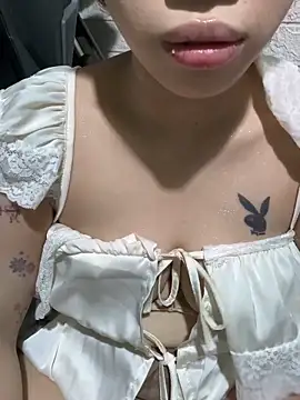 Sexx-12x online show from May 26, 2026, 6:28 pm