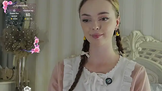 Snapshot of LianaGracee chatting on July 23, 2026, 10:12 am LianaGracee online show from July 23, 2026, 10:12 am