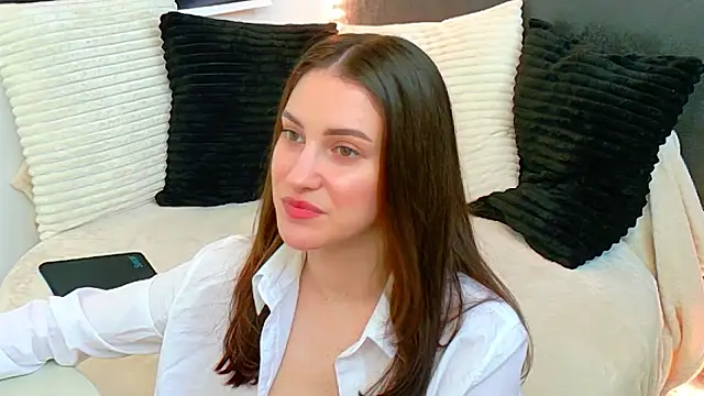 Snapshot of Amira_a chatting on May 21, 2026, 4:21 am Amira a online show from May 21, 2026, 4:21 am