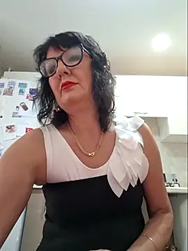 Snapshot of LaliaMia chatting on November 3, 2025, 4:07 am LaliaMia online show from November 3, 2025, 4:07 am