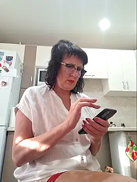 Snapshot of LaliaMia chatting on October 27, 2025, 4:35 am LaliaMia online show from October 27, 2025, 4:35 am