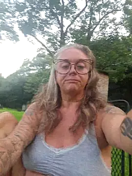 Snapshot of Blondejenn chatting on July 29, 2026, 11:42 am Blondejenn online show from July 29, 2026, 11:42 am