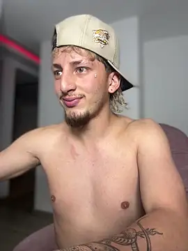 Snapshot of ZarcooX chatting on April 6, 2026, 4:46 am ZarcooX online show from April 6, 2026, 4:46 am