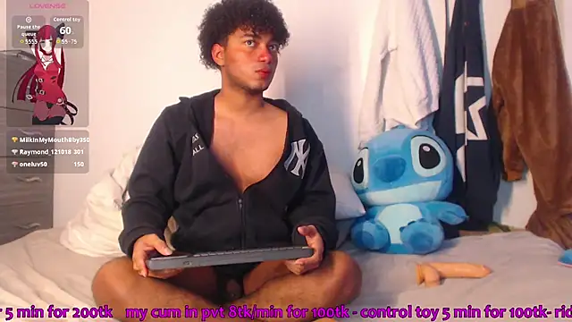 felipecams online show from July 17, 2026, 11:07 am