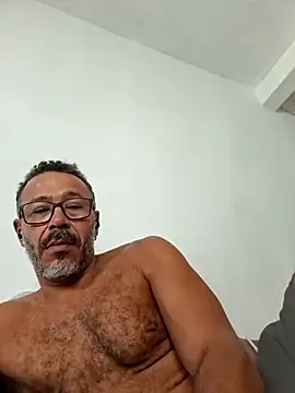 Snapshot of paizao1977brazil chatting on April 12, 2026, 5:05 pm paizao1977brazil online show from April 12, 2026, 5:05 pm