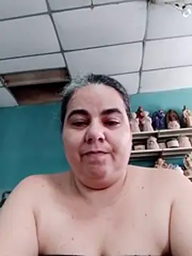 Snapshot of Golositadeamor chatting on May 15, 2026, 8:18 pm Golositadeamor online show from May 15, 2026, 8:18 pm